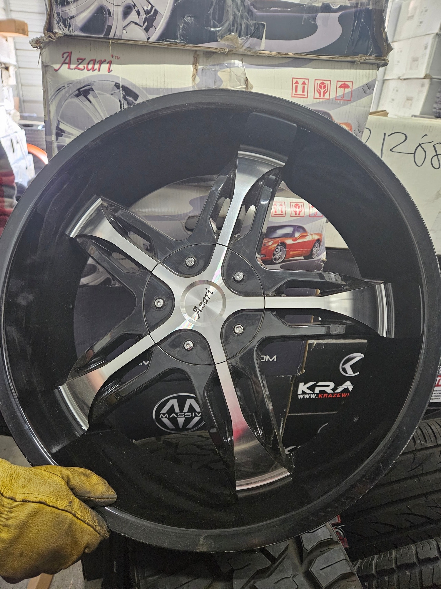 662 Tire Wheel Auto shop photo